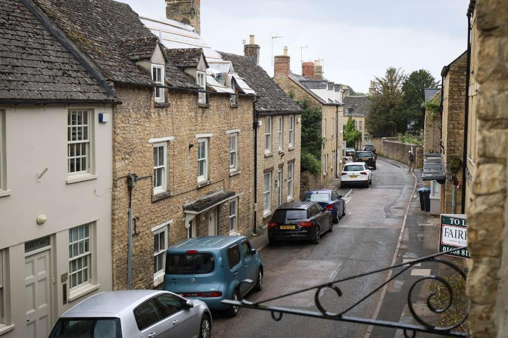 Spacious 1-Bed Apartment With Super King Or Twin In Central Charlbury, Cotswolds Zewnętrze zdjęcie